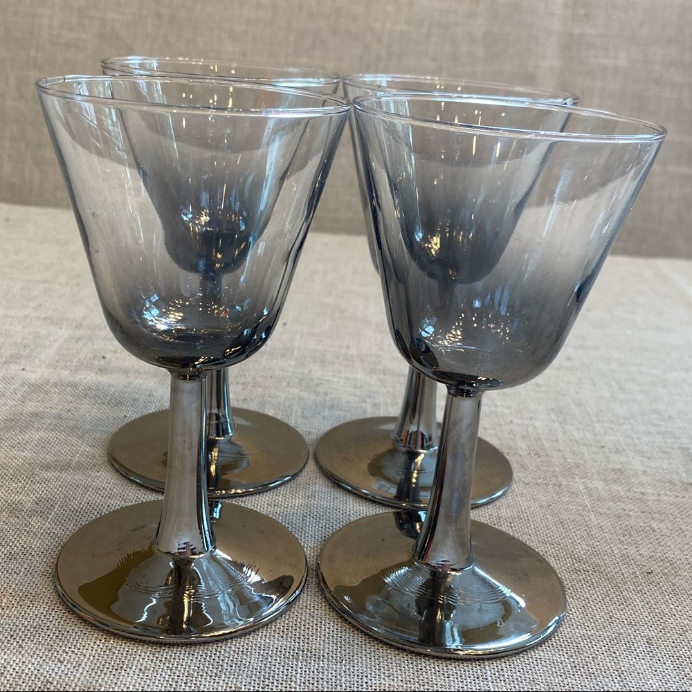 Ombré silver cocktail glass. Set of 4.